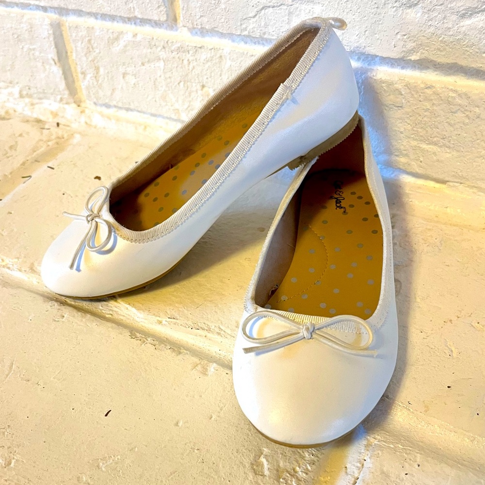 Cat & Jack- Girls Slip-On White Ballet Flats